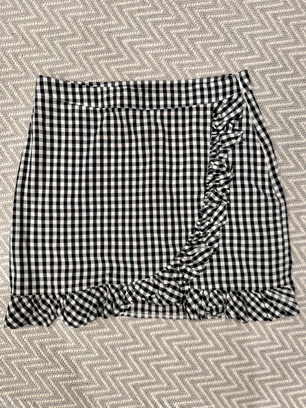 Parisian Black & White Gingham Ruffle Faux Wrap Mini Skirt size small